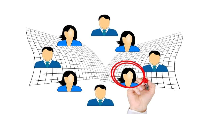 choose job management software