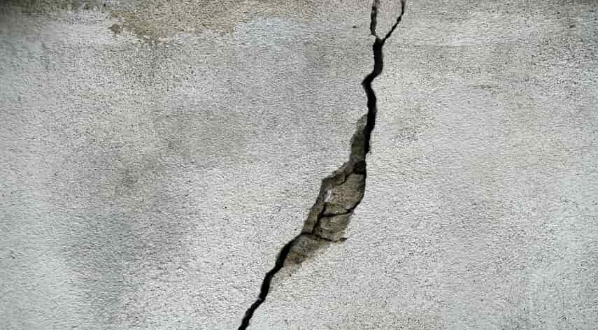 concrete cracks