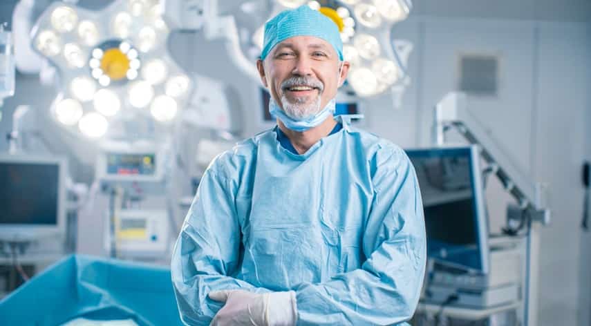 how to find the best plastic surgeon-min