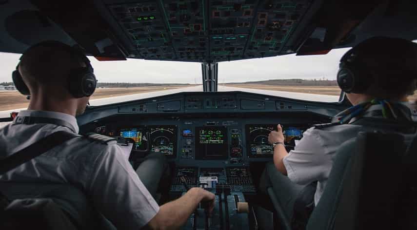 pilot flight school near me