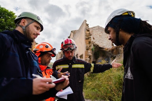 Drones for Public Safety: 6 Use Cases to Consider 5 Drones for Public Safety: 6 Use Cases to Consider